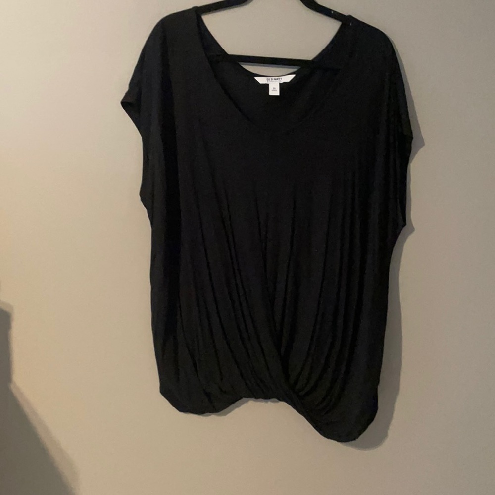 Front gathered hem T-shirt